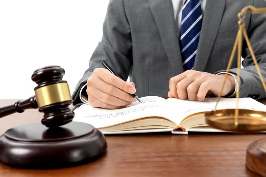 8 دلیل برای اینکه شما به یک وب سایت حقوقی نیاز دارید